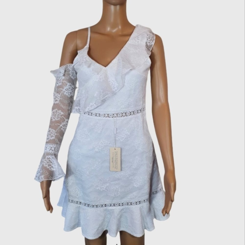 Two sisters the label white lace floral mini dress Size 8 Assymetrical boho